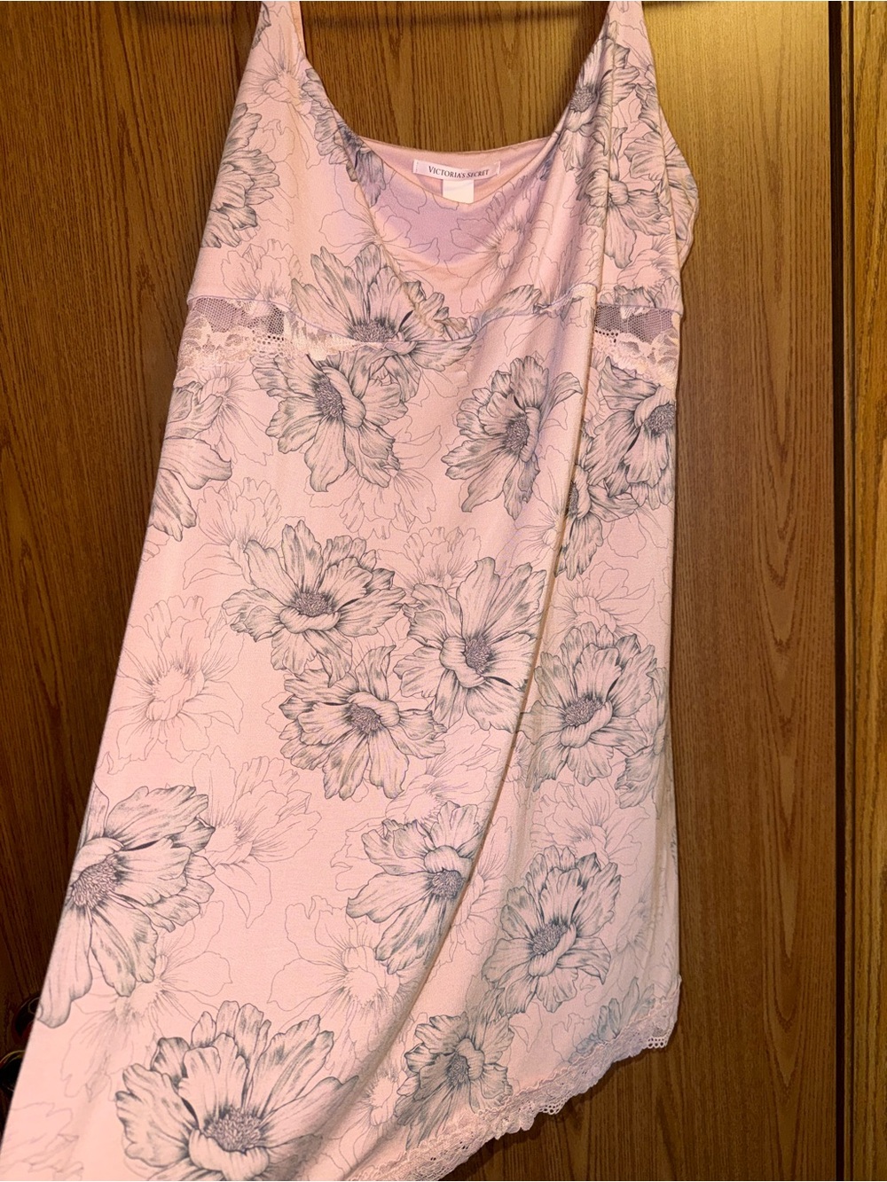 Victoria's Secret Pink Floral Lace-Trim Slip - Picture 4 of 8